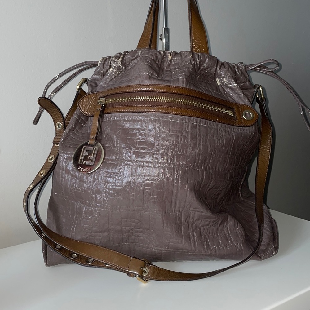 Fendi Authentic Borsa Large Coulisse Bag